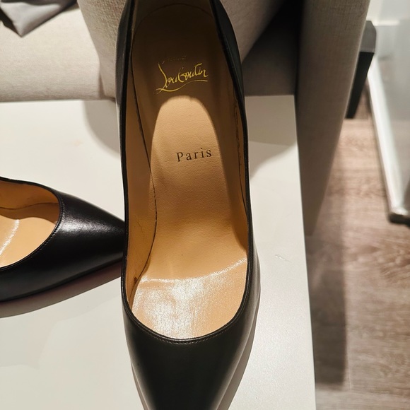 Christian Louboutin ‘Pigalle’ Lumps in Black - Picture 3 of 12